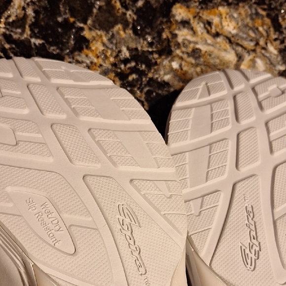Men's Spira White Athletic Sneakers.  NWOB - Picture 7 of 9
